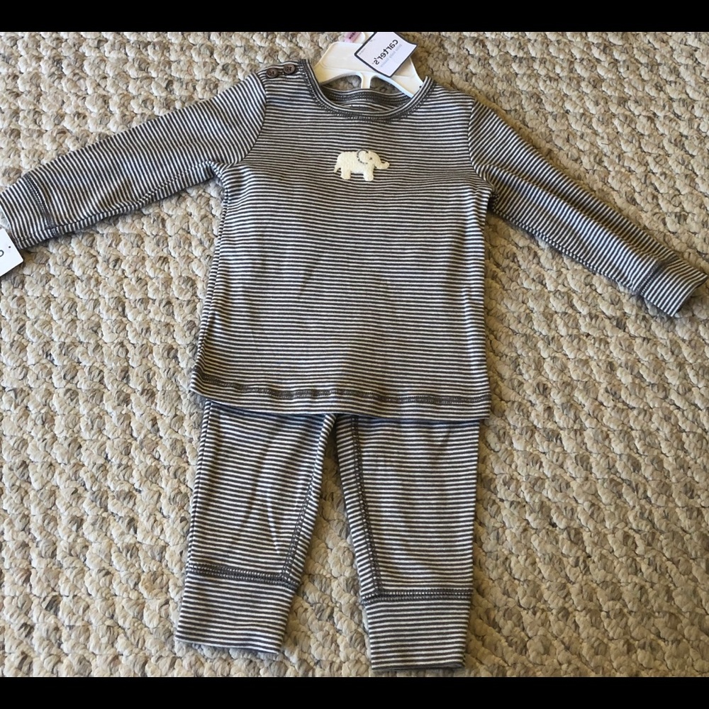 Carter’s 2 piece outfit